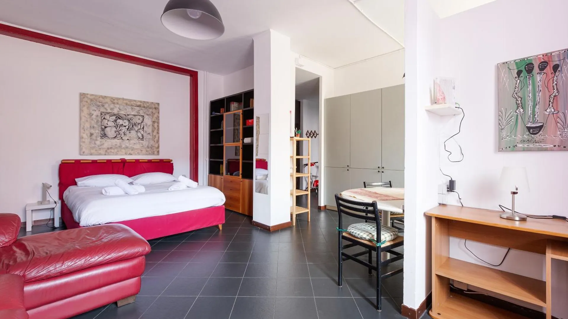 De Angeli M1 - Colorful Studio With Balcony! Milan Apartment